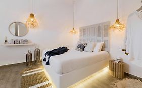 Menori Luxury Suite